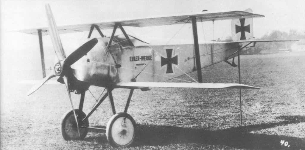 Опытный истребитель Эйлер Тип 2, которому Инспекция авиации присвоила обозначение D II. В отличие от Типа 1, «вольной копии» французских «Ньюпоров», это уже была самостоятельная конструкция
